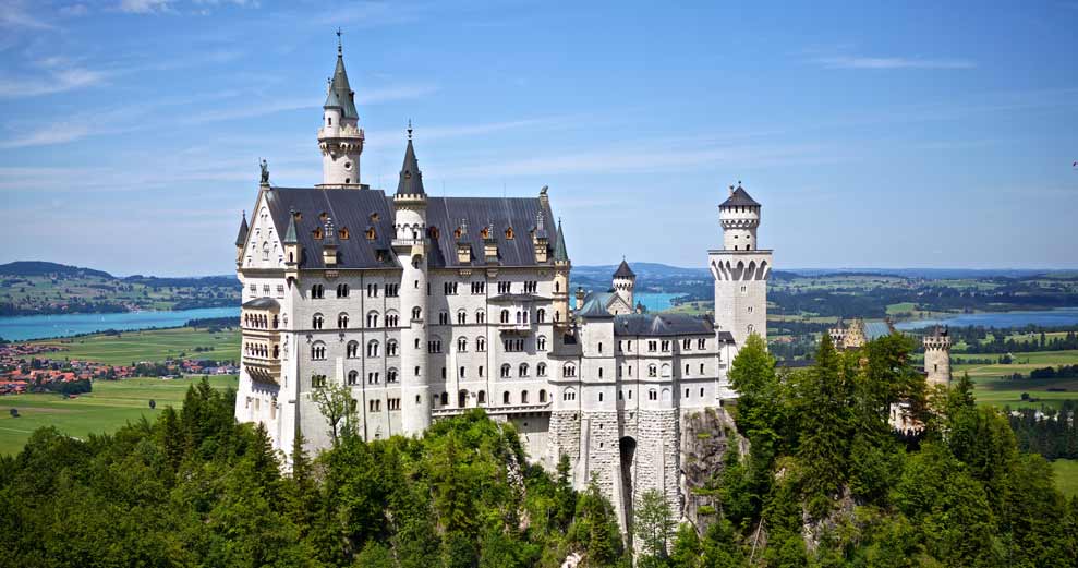 The Royal Treatment: Castles for Student Travel