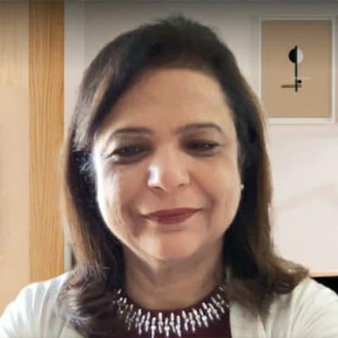 Sonia Arora - Teach and Travel